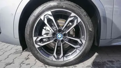 BMW iX2 – Foto 31