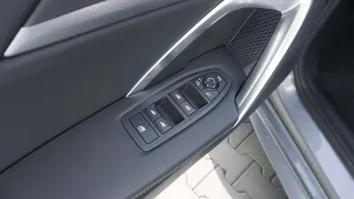 BMW iX2 – Foto 25
