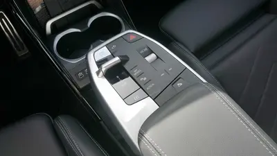 BMW iX2 – Foto 22