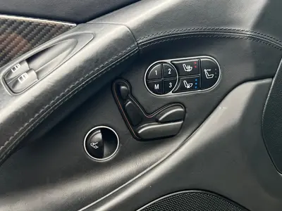 Mercedes-Benz SL 63 AMG – Foto 14