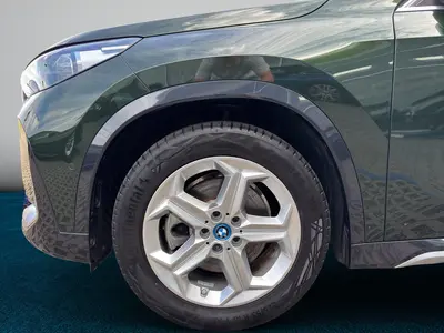 BMW iX1 – Foto 9
