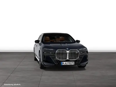 BMW M760e – Foto 10