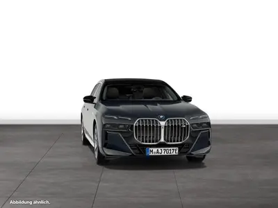 BMW M760e – Foto 10