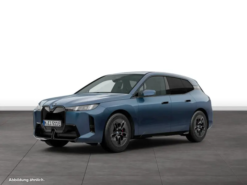 BMW iX
