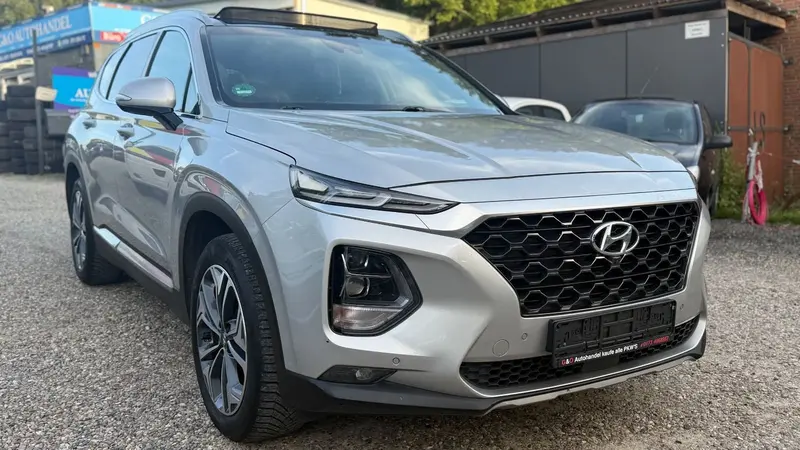 Hyundai SANTA FE
