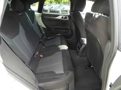 BMW i4 – Foto 13