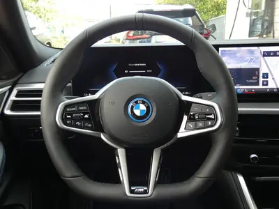 BMW i4 – Foto 25