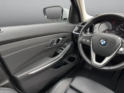 BMW 320 – Foto 16