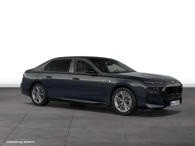 BMW M760e – Foto 9