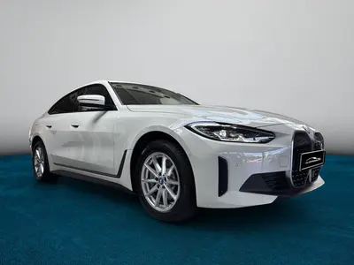 BMW i4 – Foto 8