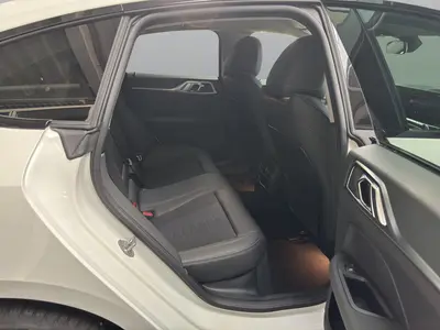 BMW i4 – Foto 19