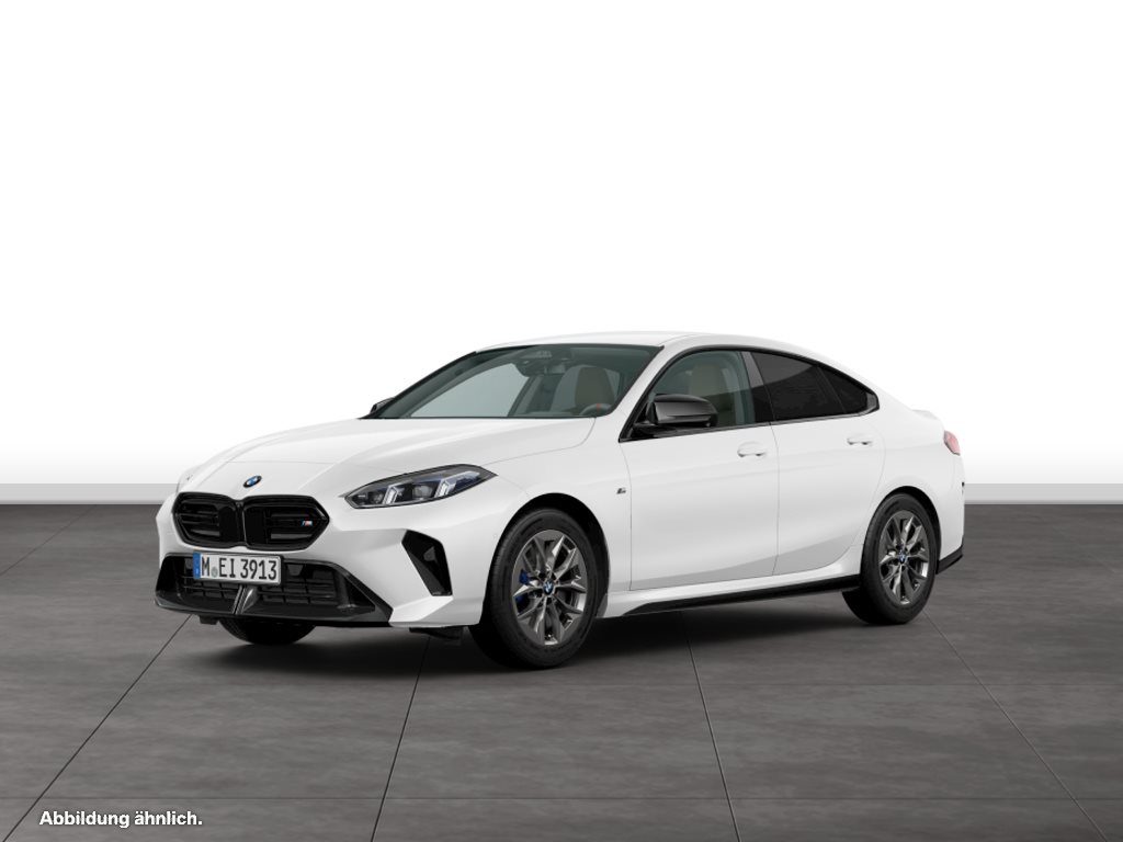 BMW M235