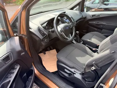 Ford B-Max – Foto 11