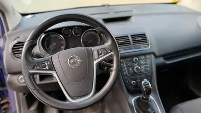 Opel Meriva – Foto 27