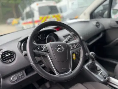 Opel Meriva – Foto 14