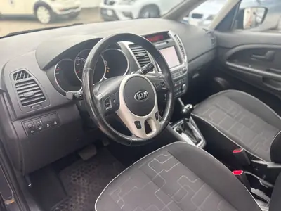 Kia Venga – Foto 14