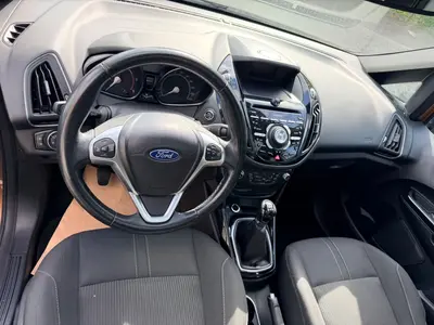 Ford B-Max – Foto 9