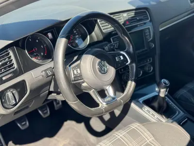 Volkswagen Golf – Foto 11