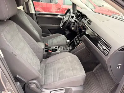 Volkswagen Touran – Foto 10