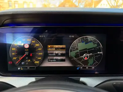 Mercedes-Benz E 220 – Foto 26
