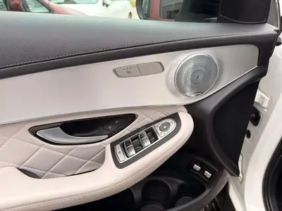 Mercedes-Benz GLC 43 AMG – Foto 19