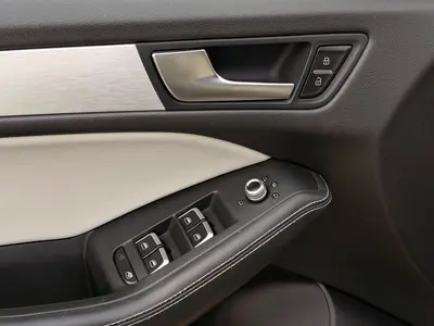 Audi SQ5 – Foto 18