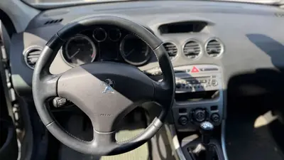 Peugeot  – Foto 6
